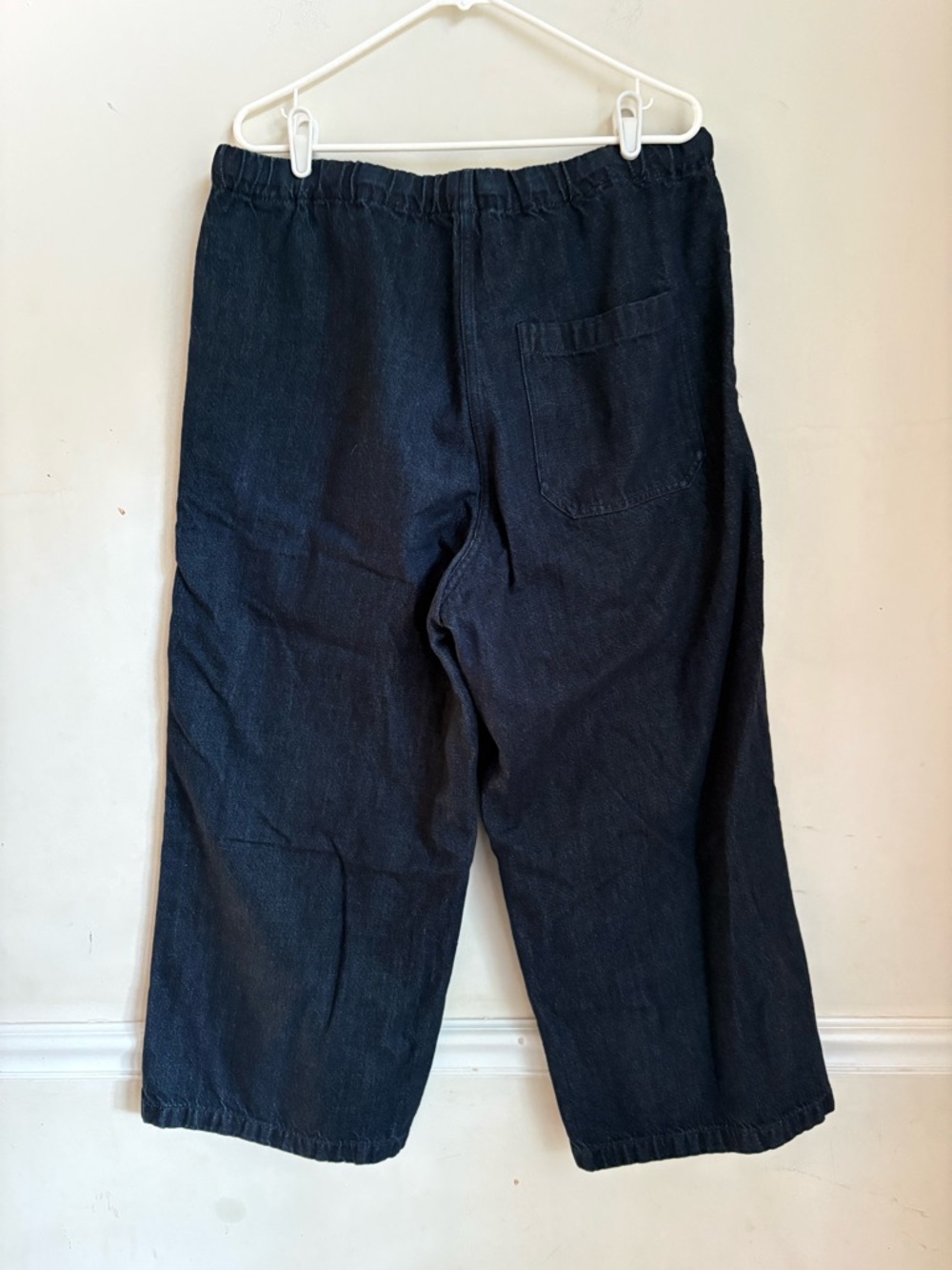 COS CROPPED DENIM WIDE-LEG PANTS SIZE 14 (36x25”)
elastic waist - Picture 6 of 6